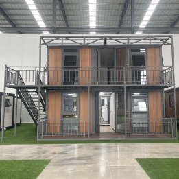 Casa Contenedor Expandible de 2 Pisos con Escalera Exterior